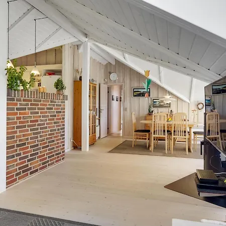 3 Bedroom Stunning In Hvide Sande